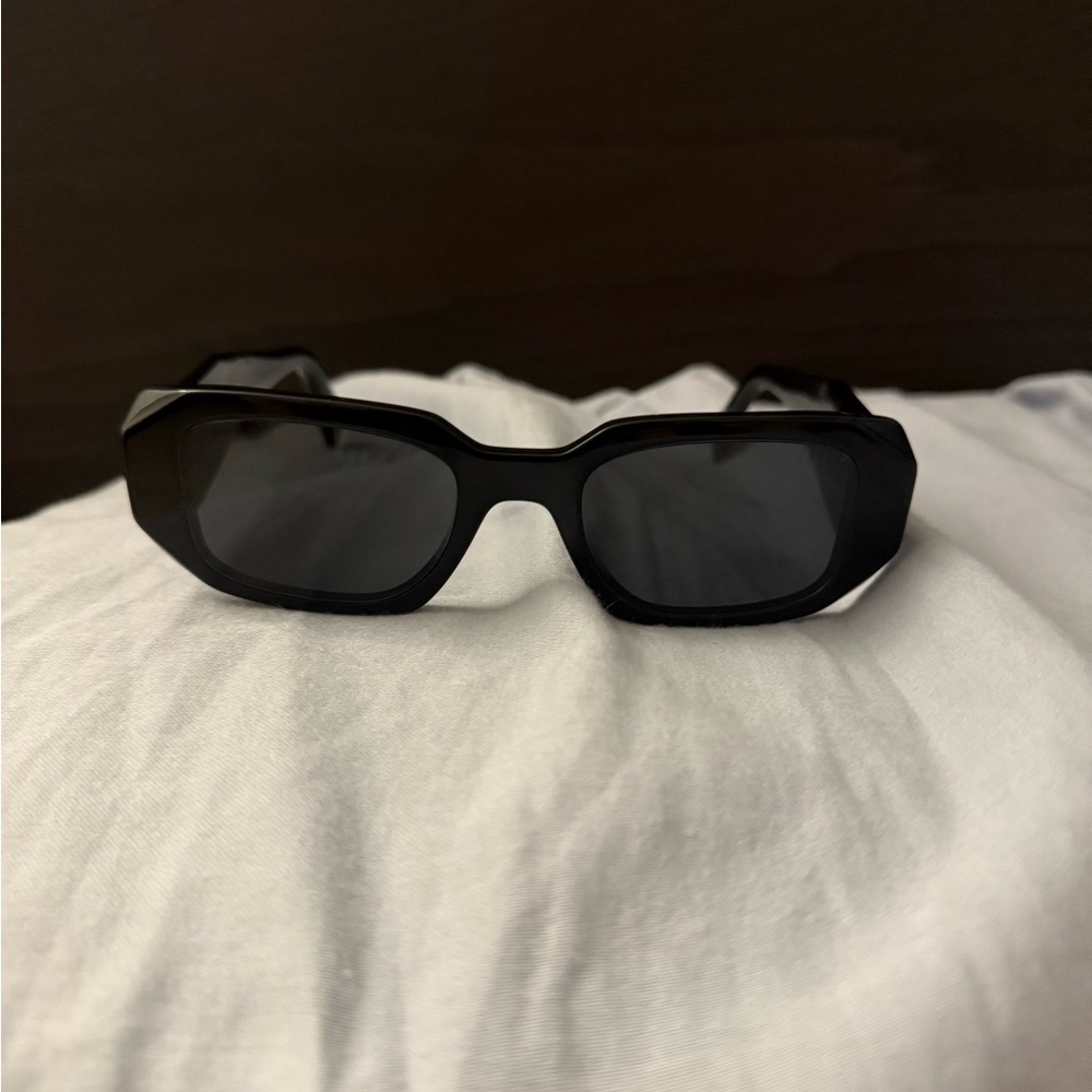 Prada Black Rectangular Sunglasses. No case just box and sunglasses.